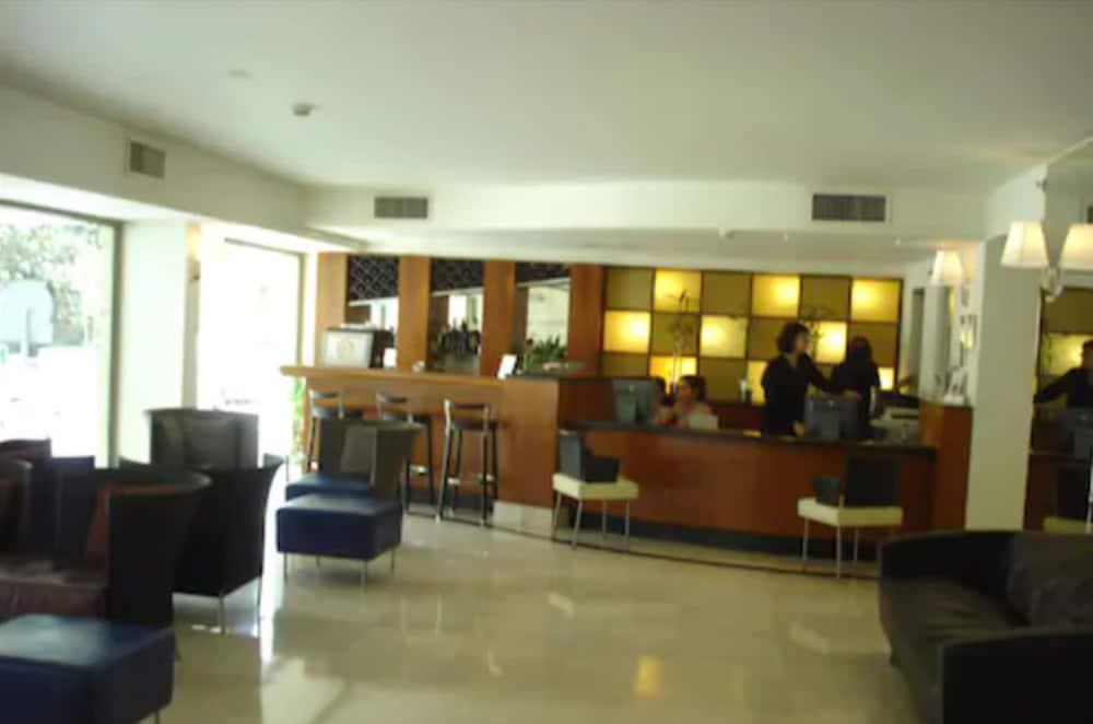 ซีเน็ท โฮเต็ล Hotel เทลอาวีฟ ภายนอก รูปภาพ